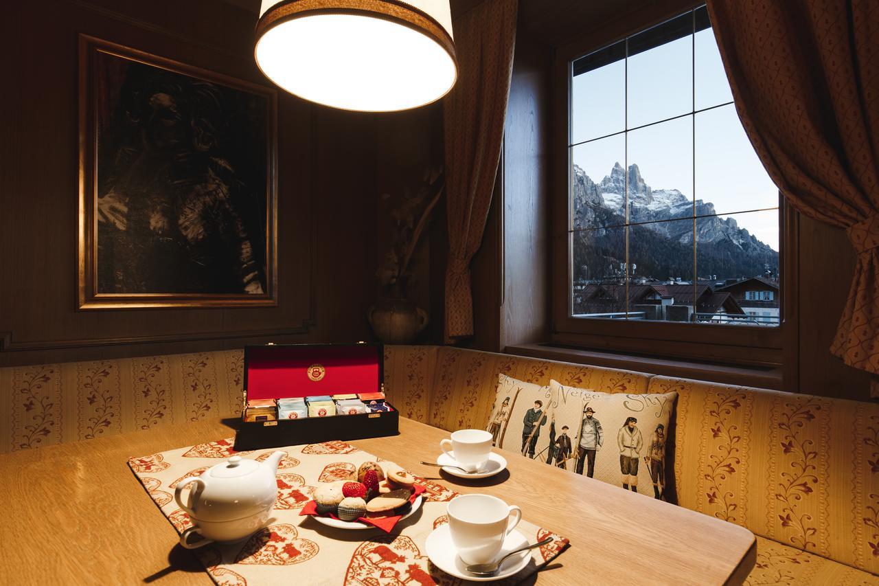 Hotel Savoia Dal 1924 San Martino Di Castrozza Kültér fotó
