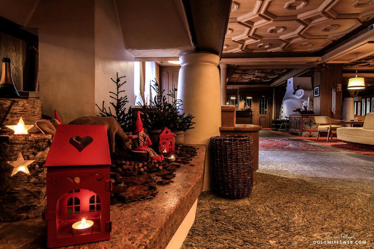 Hotel Savoia Dal 1924 San Martino Di Castrozza Kültér fotó